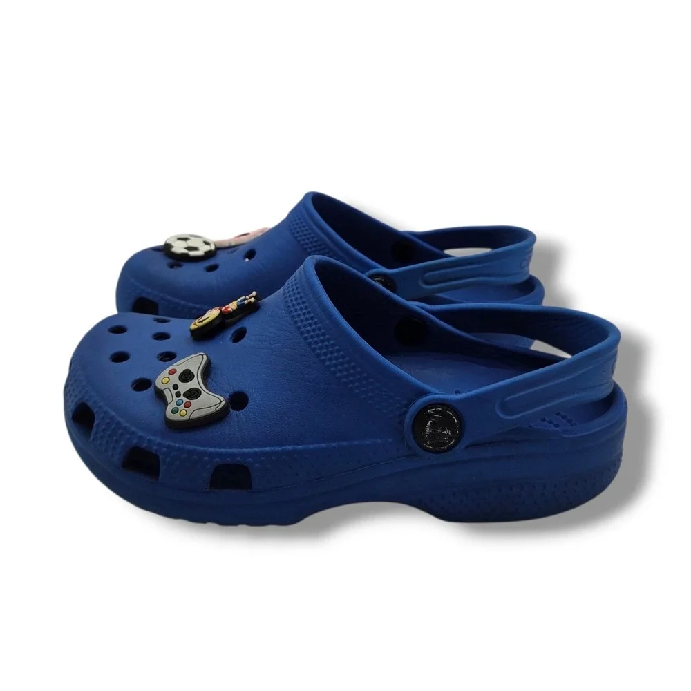 Crocs‎ Classic Clog Charms Youth 1 Blue Slip On Charms